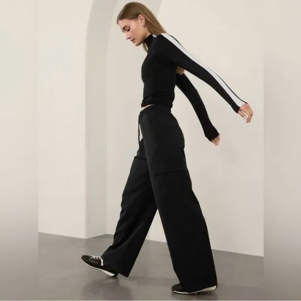 Athleta Promenade Cargo Pant In Black - Picture 2 of 11